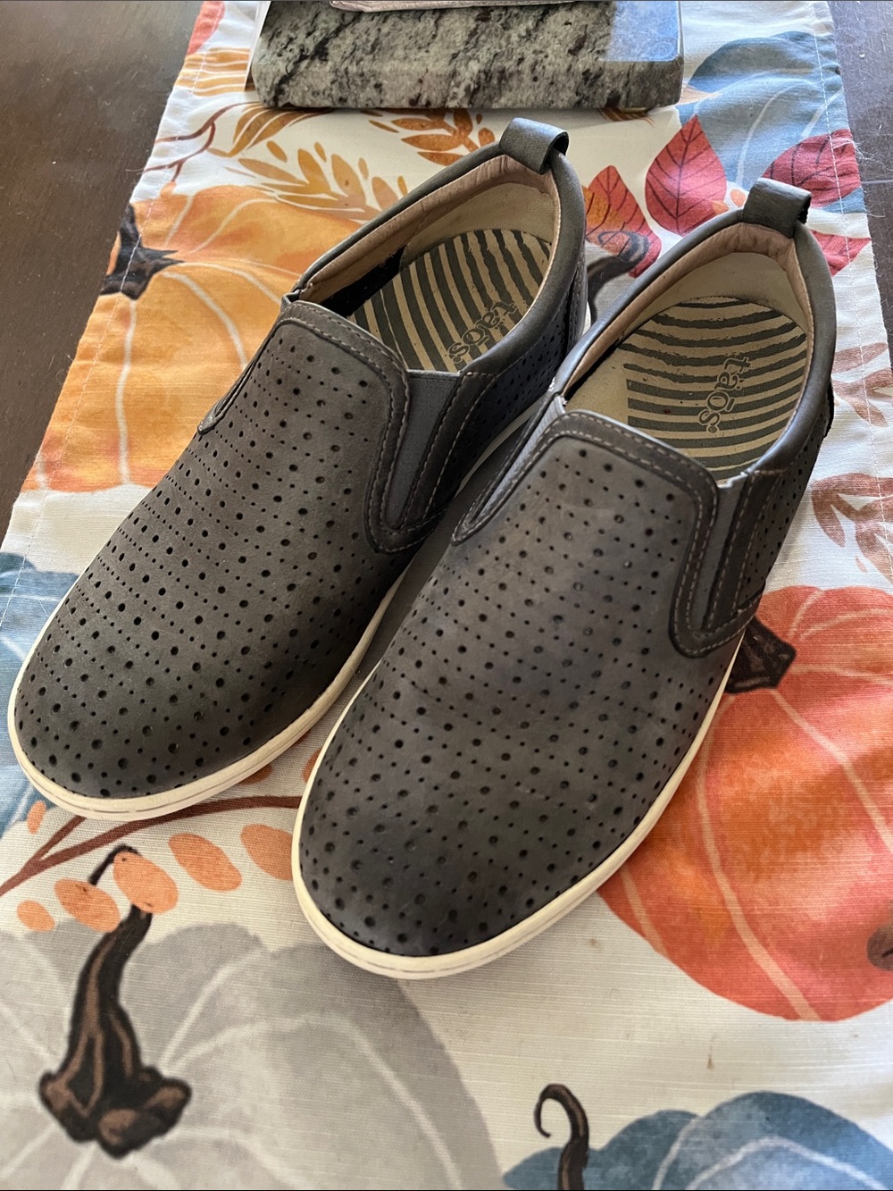 Taos Footwear Women's Gray Perforated Slip-On Loafers